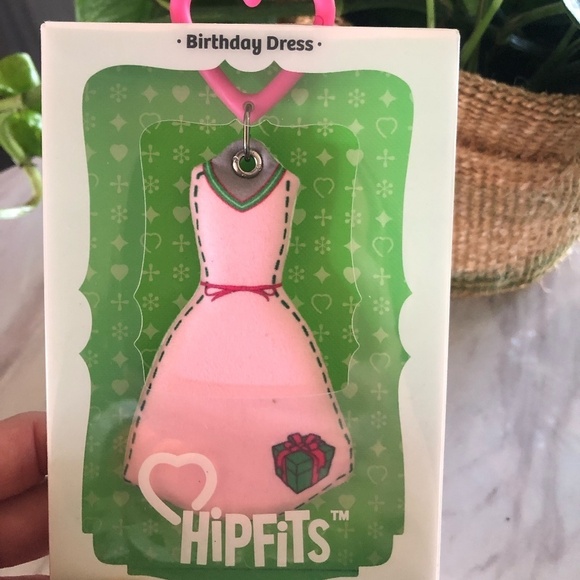 ADORABLE HIPFITS DRESS KEYCHAIN ACCESSORY/BACKPACK CLIP SET OF 4 NEW - Picture 5 of 6